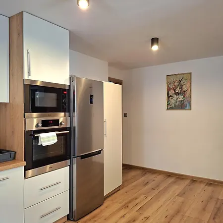 Antos Apartman *